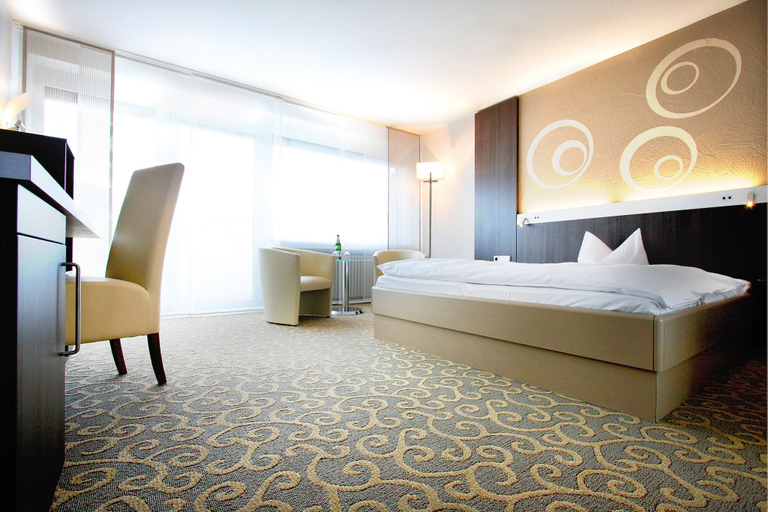Bedroom 3, Hotel Frankenland, Bad Kissingen