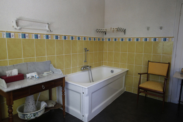 Bathroom 5, La Maison Blanche, Ariège