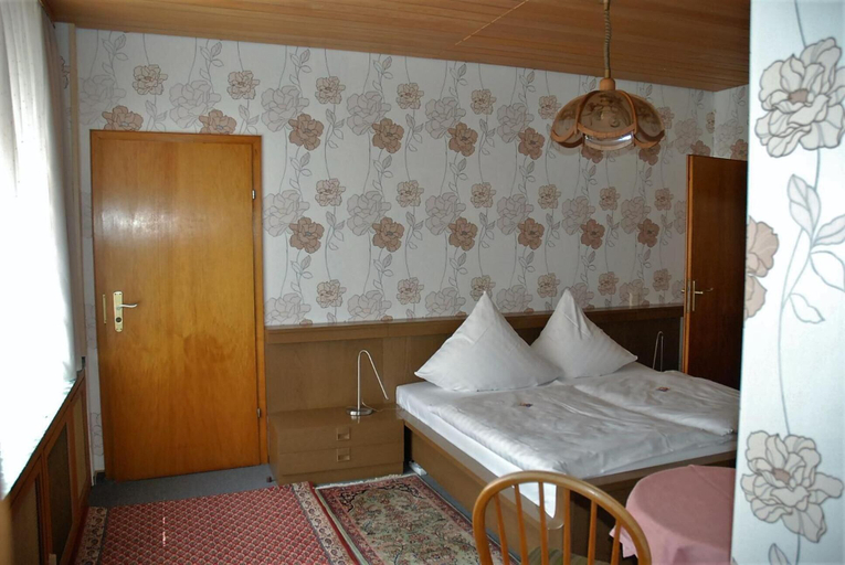 Bedroom 4, Hotel Lahnhof, Rhein-Lahn-Kreis