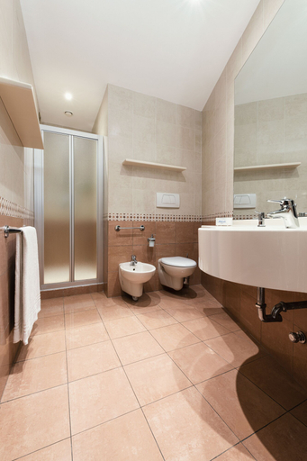 Bathroom 4, Mokinba Hotels King, Milano