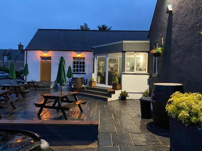 Exterior & Views 2, The 1645 Inn, Highland