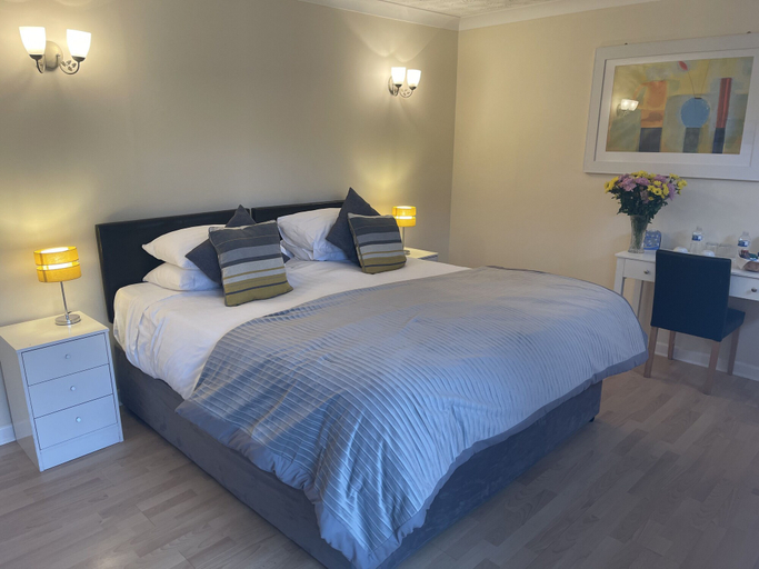 Bedroom 3, Aldercarr Hall, Norfolk