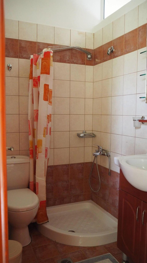 Bathroom 5, Armonia Apartments, Crete