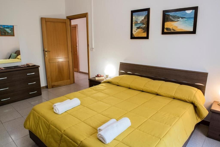 Bedroom 4, B.I.C. (bnb in centro), Sassari