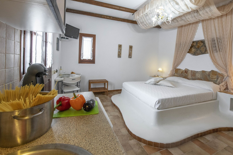 Bedroom 2, Niriides studios, South Aegean