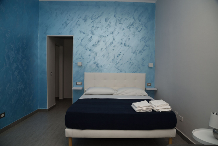 Bedroom 4, Flyresidence Municipio Toledo, Napoli