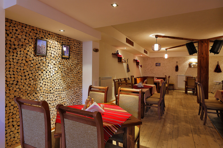 Food & Drinks 4, Forest Nook, Smolyan