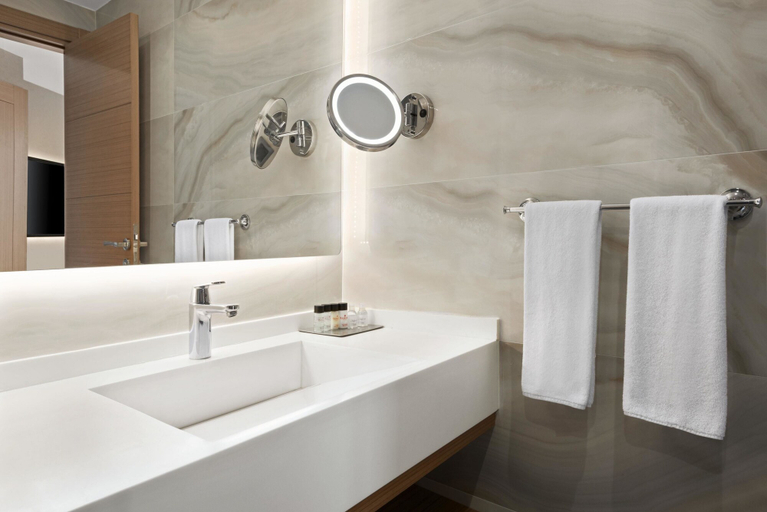Bathroom 5, Ramada by Wyndham Bursa Nilufer, Nilüfer