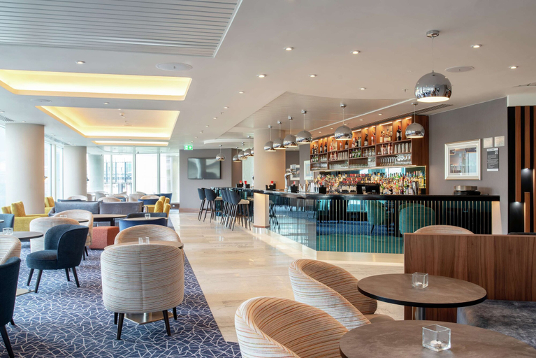 Food & Drinks 5, Hilton Garden Inn London Heathrow Terminal 2 and 3, London