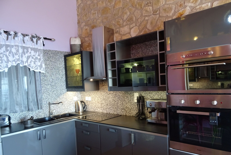 Others 5, Artist's Villa Lilac Lilium, Ionian Islands