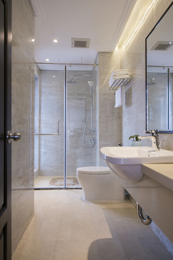 Bathroom 4, Hong Gia Tue Apartment, Ba Đình