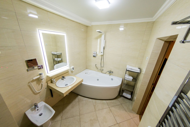 Bathroom 3, Mon Ami Villa