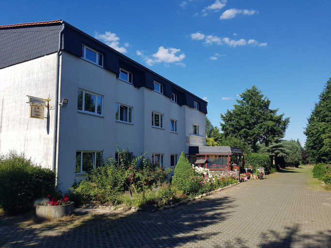 Exterior & Views 2, Landhotel Trampe, Barnim