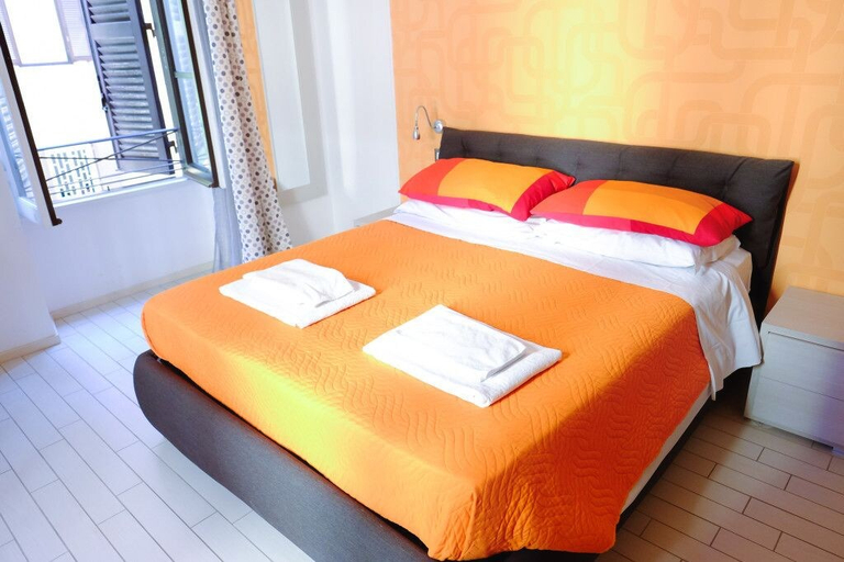Bedroom 3, Your Rome, Roma