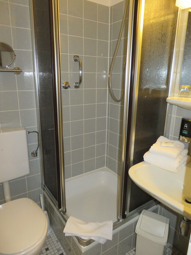 Bathroom 4, Hotel zum Rosenteich, Ammerland