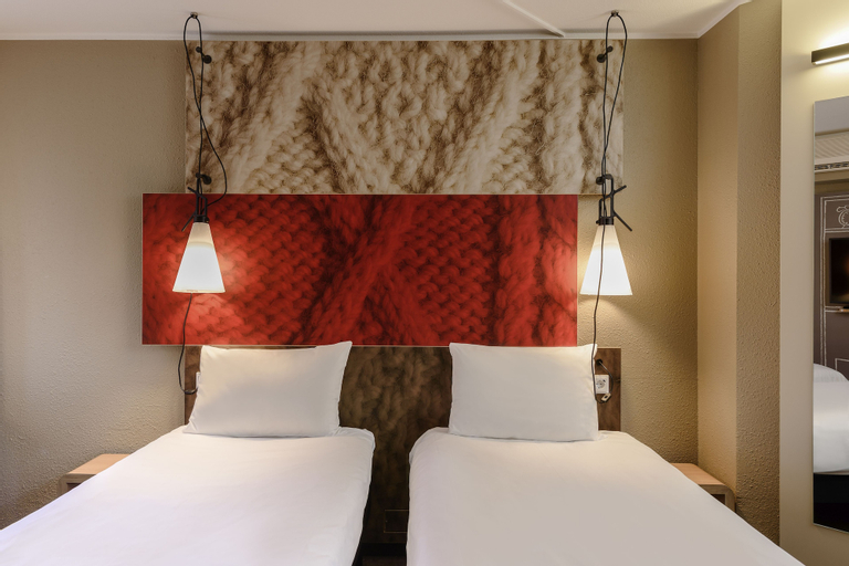 Bedroom 10