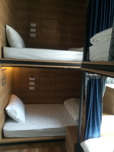 Bedroom 27