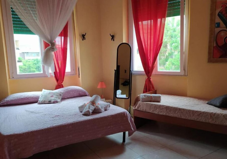 Bedroom 4, Ethos Rooms, Cagliari