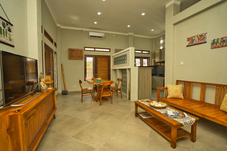 Others 5, Dalai Home, Lombok