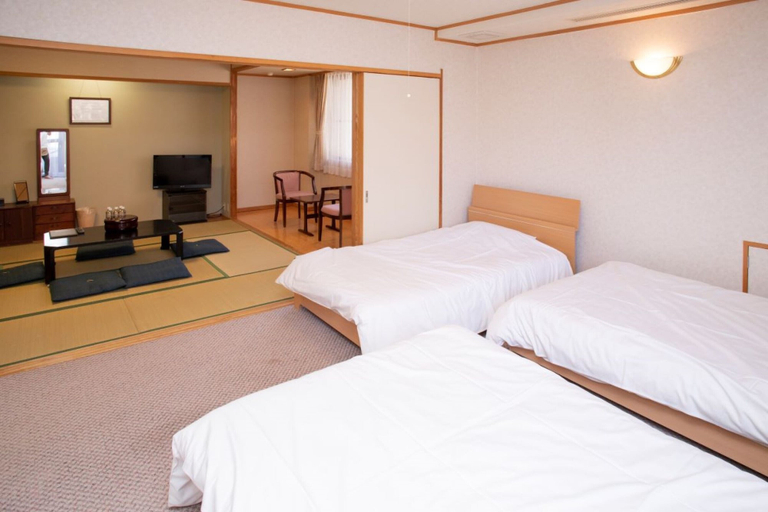 Bedroom 3, Lake Side Nikko Hotel, Nikkō