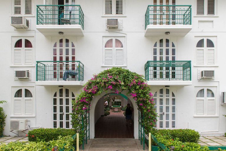 Exterior & Views 2, Sandcastles Beach Resort