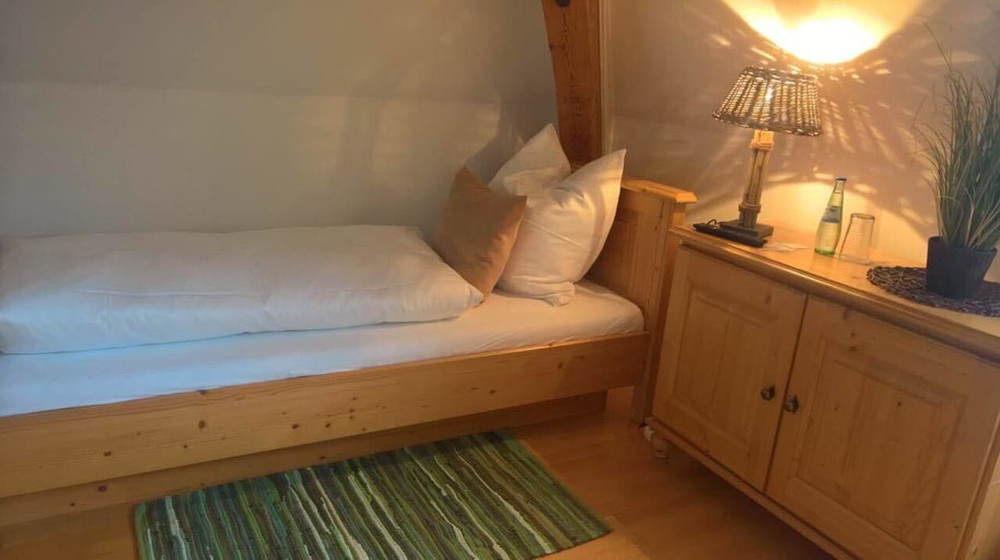 Bedroom 5, Mettner Hof, Deggendorf