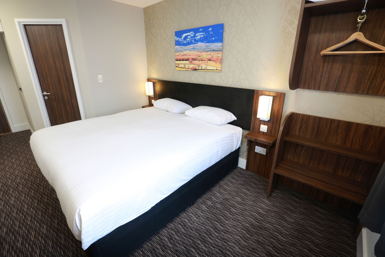 Bedroom 2, Talardy, St Asaph by Marston’s Inns, Denbighshire