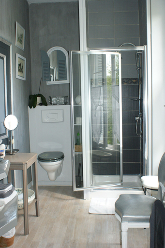 Bathroom 5, Moulin de l'Aumonier, Indre-et-Loire