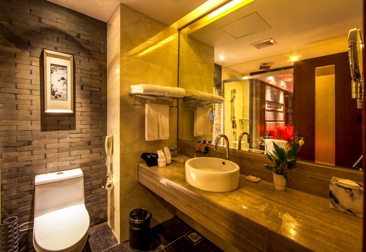 Bathroom 3, Fliport Garden Hotel Wuyishan, Nanping