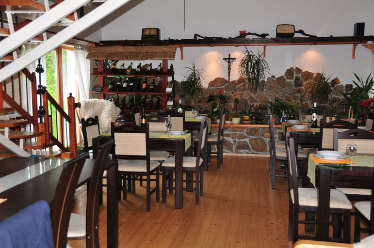 Food & Drinks 4, Apartmaji bungalovi i sotorisce Silva, Ljutomer