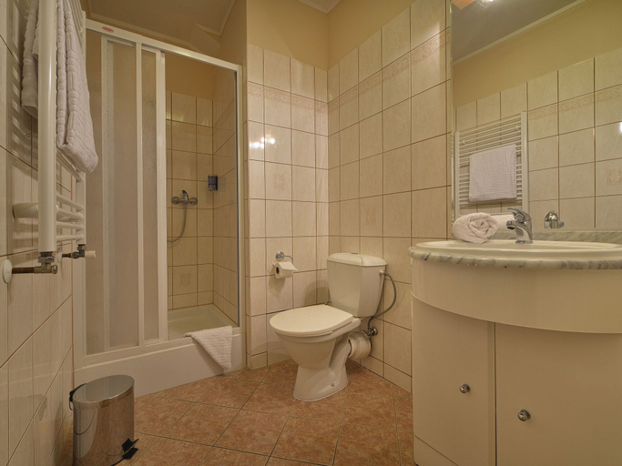 Bathroom 4, EA Hotel Mozart, Karlovy Vary