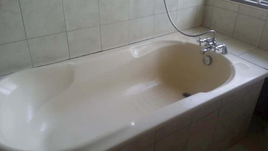 Bathroom, Floral Hotel, Busiiro