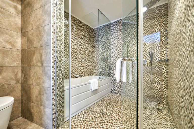 Bathroom 3, Radisson Blu Hotel, Kyiv Podil City Centre, Podil's'kyi