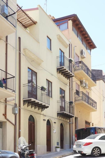 Exterior & Views 2, zammu bed and breakfast, Trapani