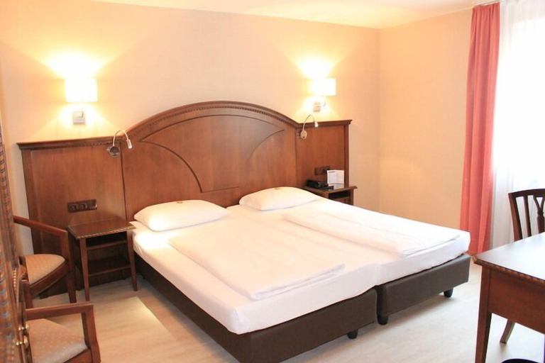 Bedroom 4, Burghotel Nürnberg, Nürnberg