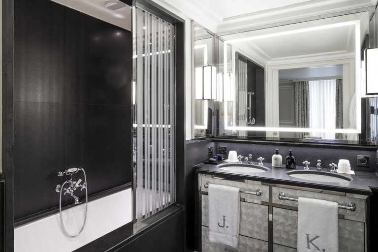 Bathroom 5, J.K. Place Paris, Paris