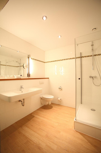 Bathroom 5, Hotel Alster-Hof, Hamburg