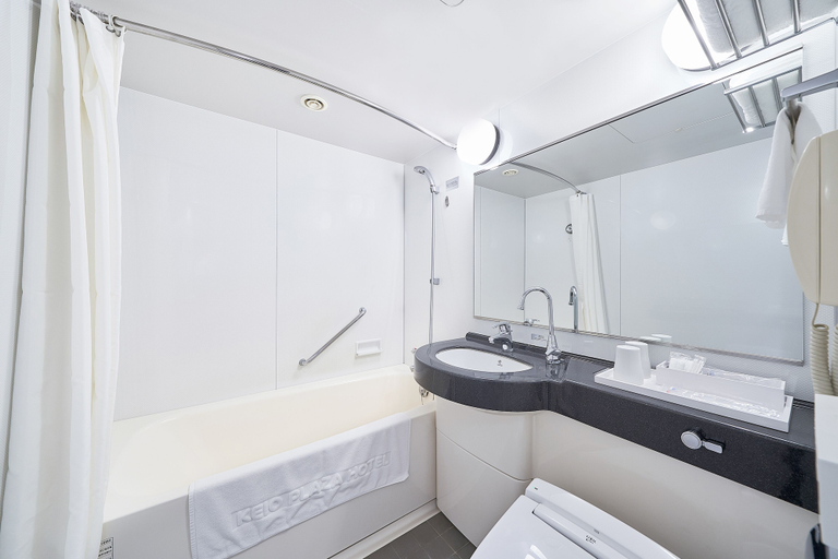 Bathroom 5, Keio Plaza Hotel Sapporo, Sapporo