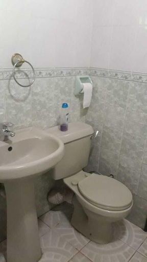 Bathroom 5, Palm Airport Suites, Mavoko