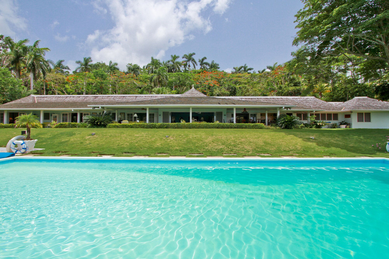 Sport & Beauty 5, Sea Island, 6BR by Jamaican Treasures