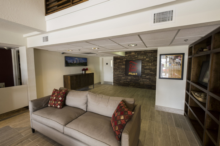 Red Roof Inn PLUS+ Houston - Energy Corridor, Harris