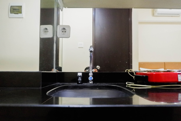 Others 4, Elegant Studio Apartment at Tamansari Papilio, Surabaya