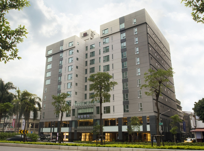 Exterior & Views 2, Urban Hotel 33, Kaohsiung