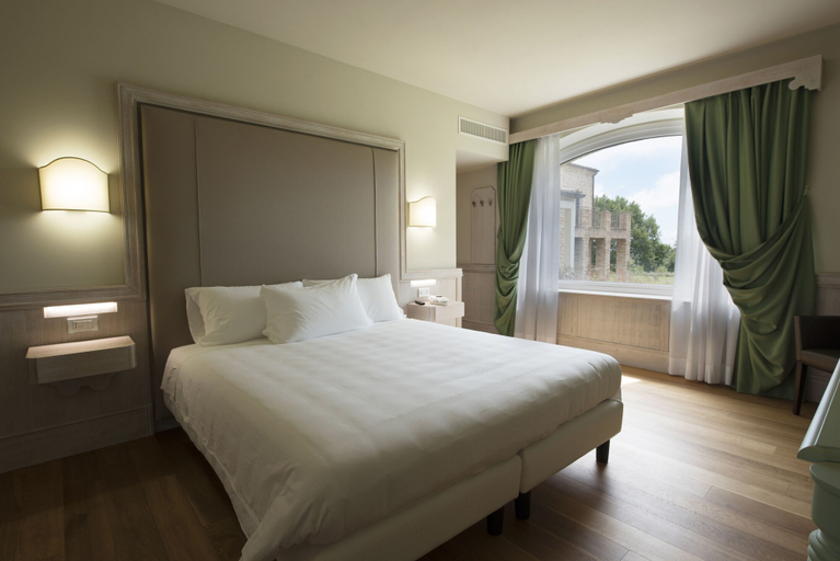 Bedroom 5, Officina del Sole, Fermo