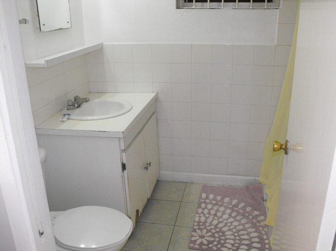 Bathroom 4, Verney House Resort