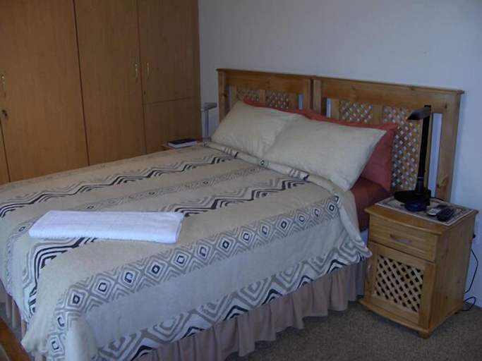 Bedroom 3, Aark Guest Lodge, Sedibeng