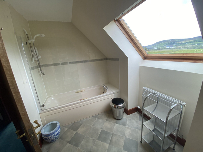 Bathroom 4, The Paddock, Highland