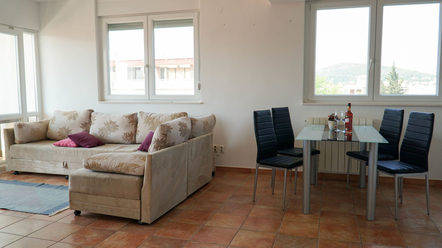 Others 5, Sea & City View Duplex, Split