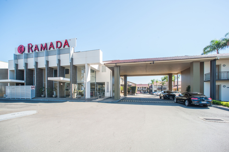 Exterior & Views 2, Ramada Hotel & Suites Sydney Cabramatta, Fairfield - East