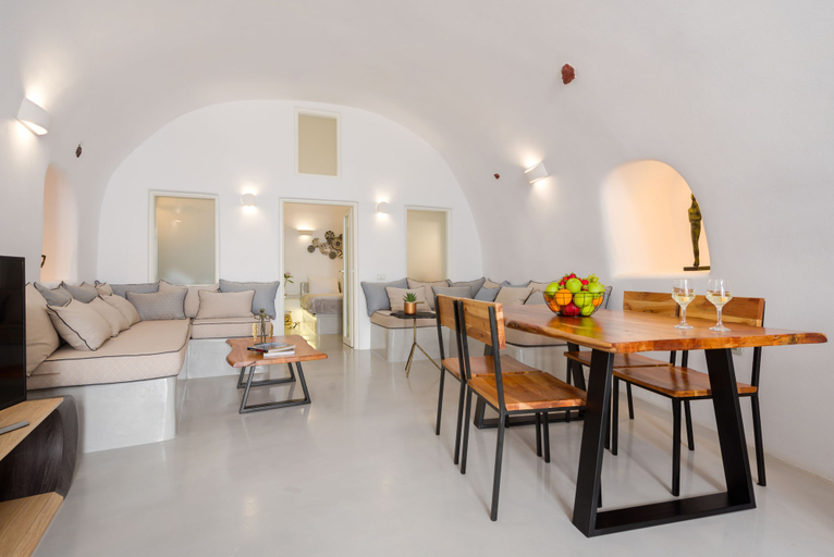 Others 5, Antrum Cave Villa, South Aegean